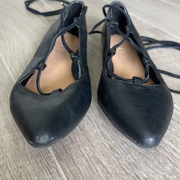 LOFT Pointed Toe Strappy Ballet Flat Black Size 9 - Picture 3 of 10
